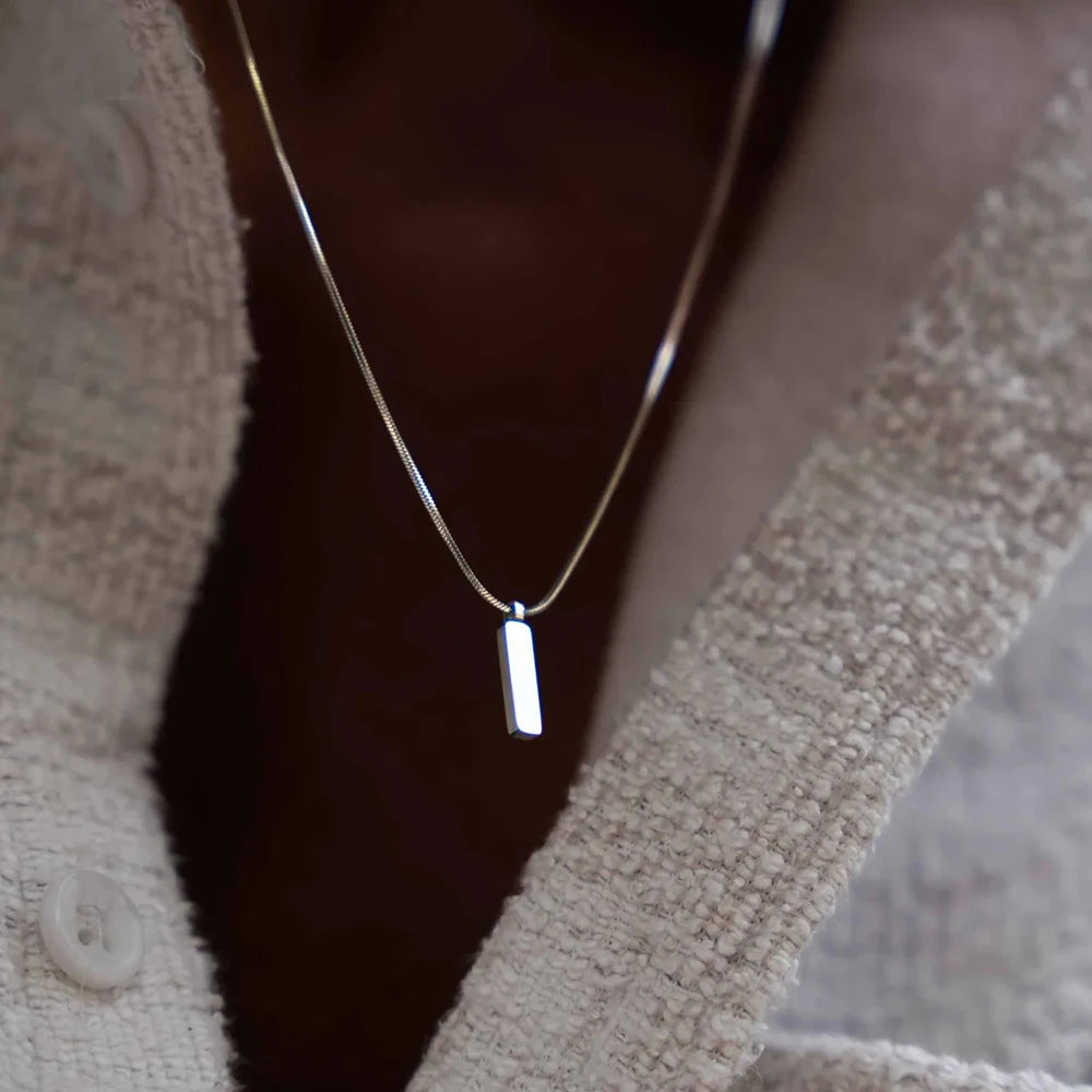 SQUARE CHAIN NECKLACE