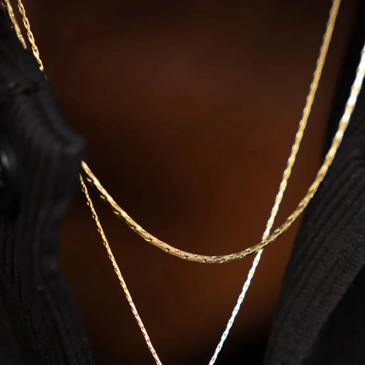 WIRE PENDANT NECKLACE